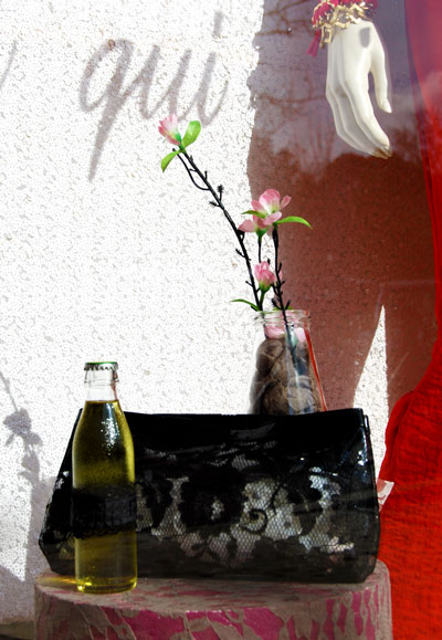 allestimento-vetrine-oggetti-selezionati